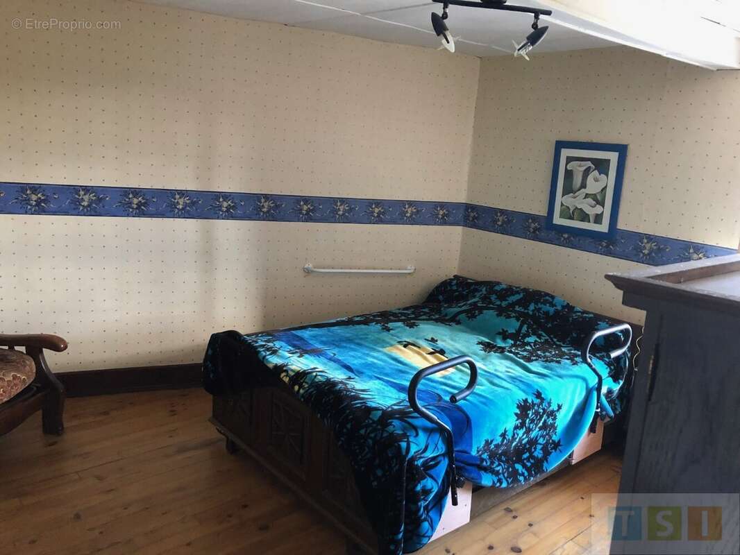 Maison à CASTELNAU-MAGNOAC