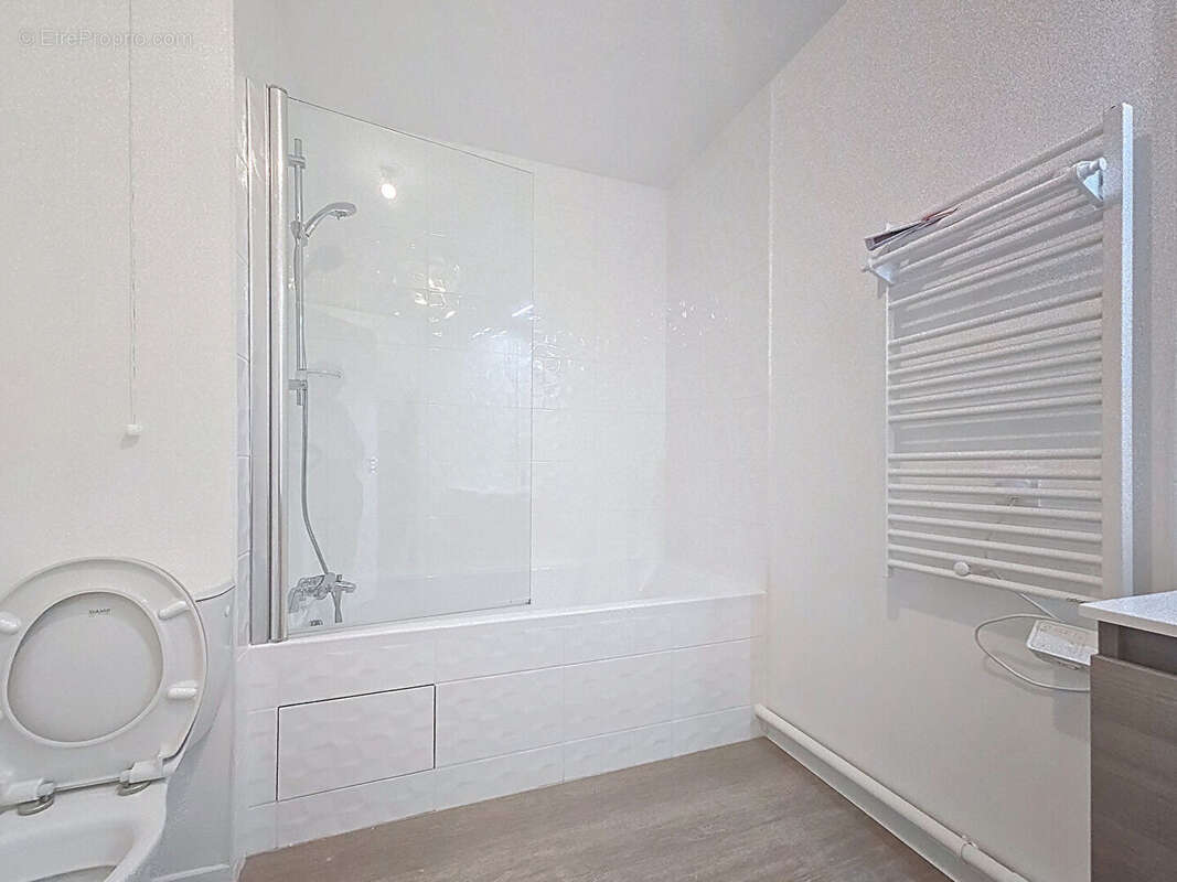 Appartement à SARTROUVILLE