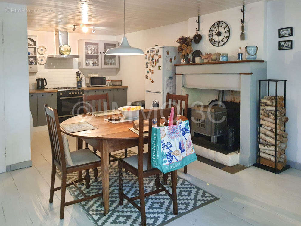 Maison à CHEF-BOUTONNE