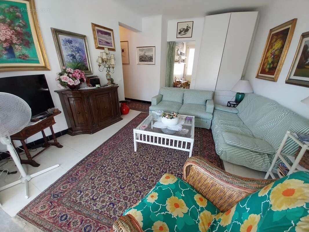 Appartement à MENTON