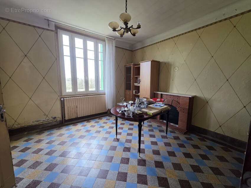 Maison à SAINT-GERVAIS-D&#039;AUVERGNE