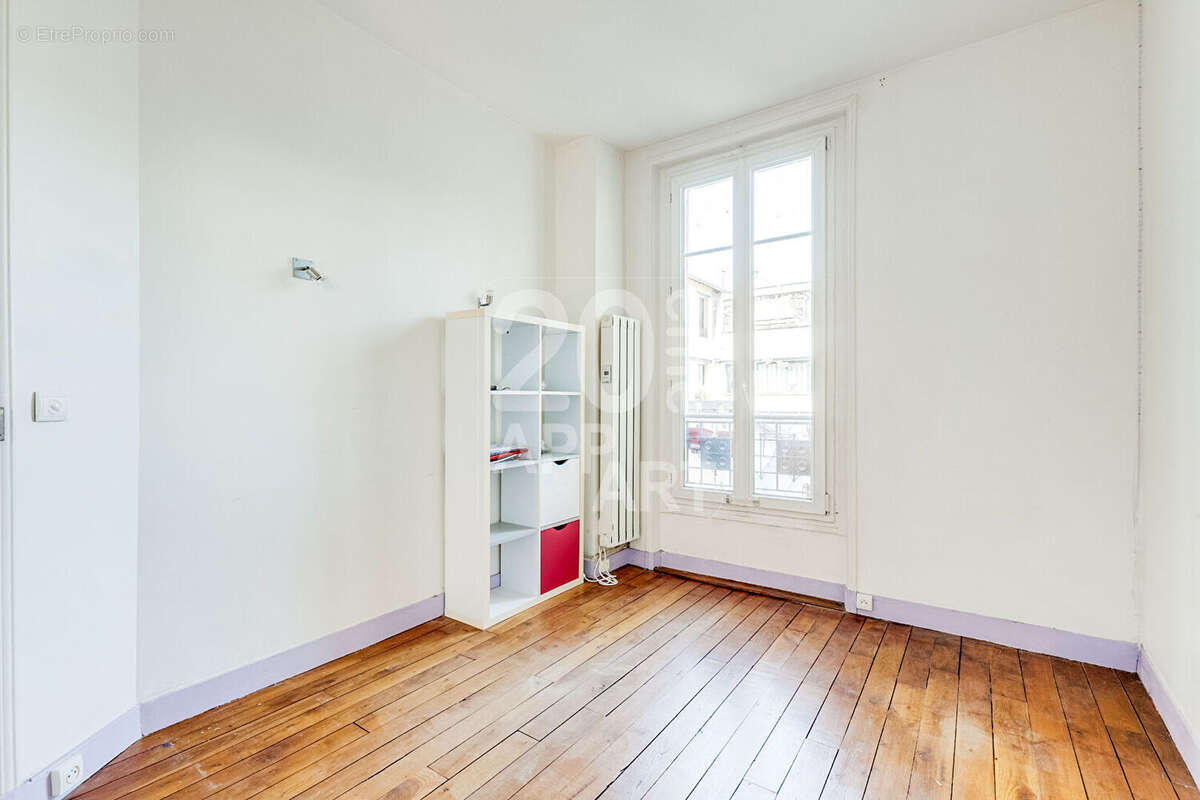 Coup de coeur - Parquet, moulures & cheminée à Martin Nadaud - photo 7