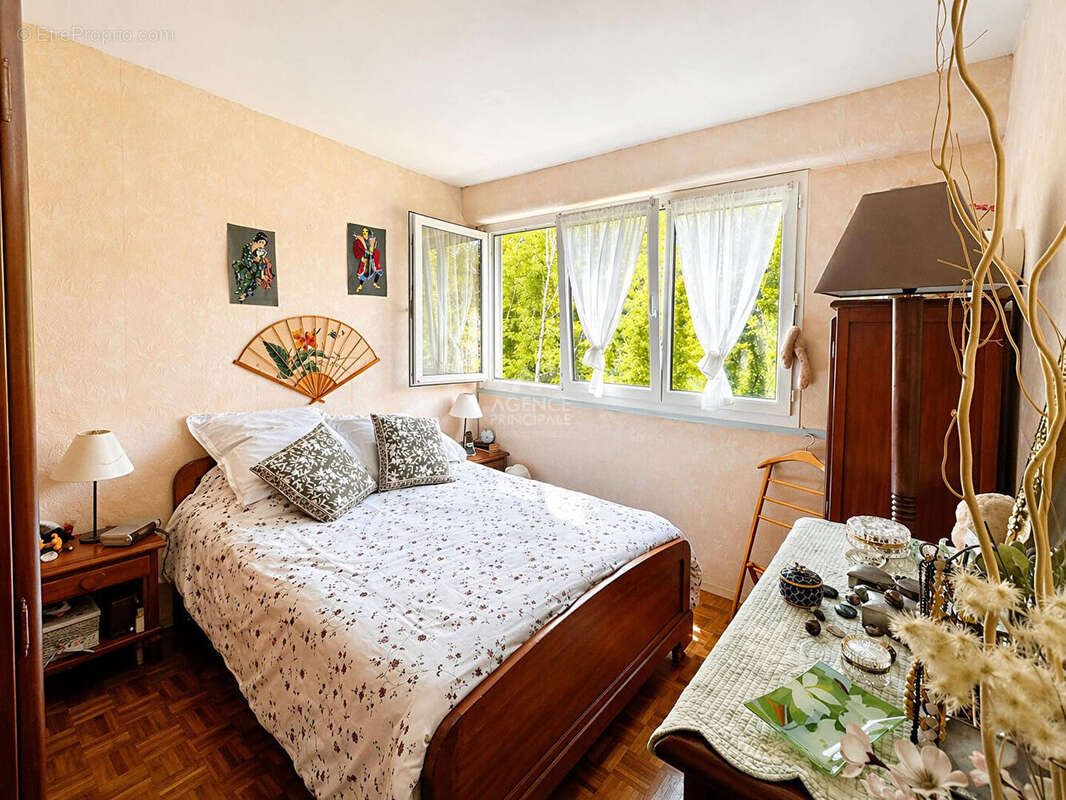 Appartement Verneuil Sur Seine 3 pièce(s) 73 m2 - photo 9