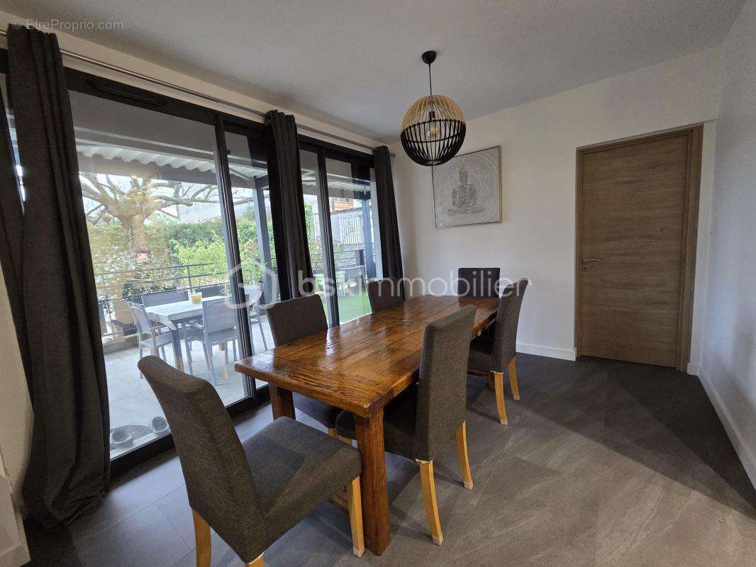 Appartement à VOIRON