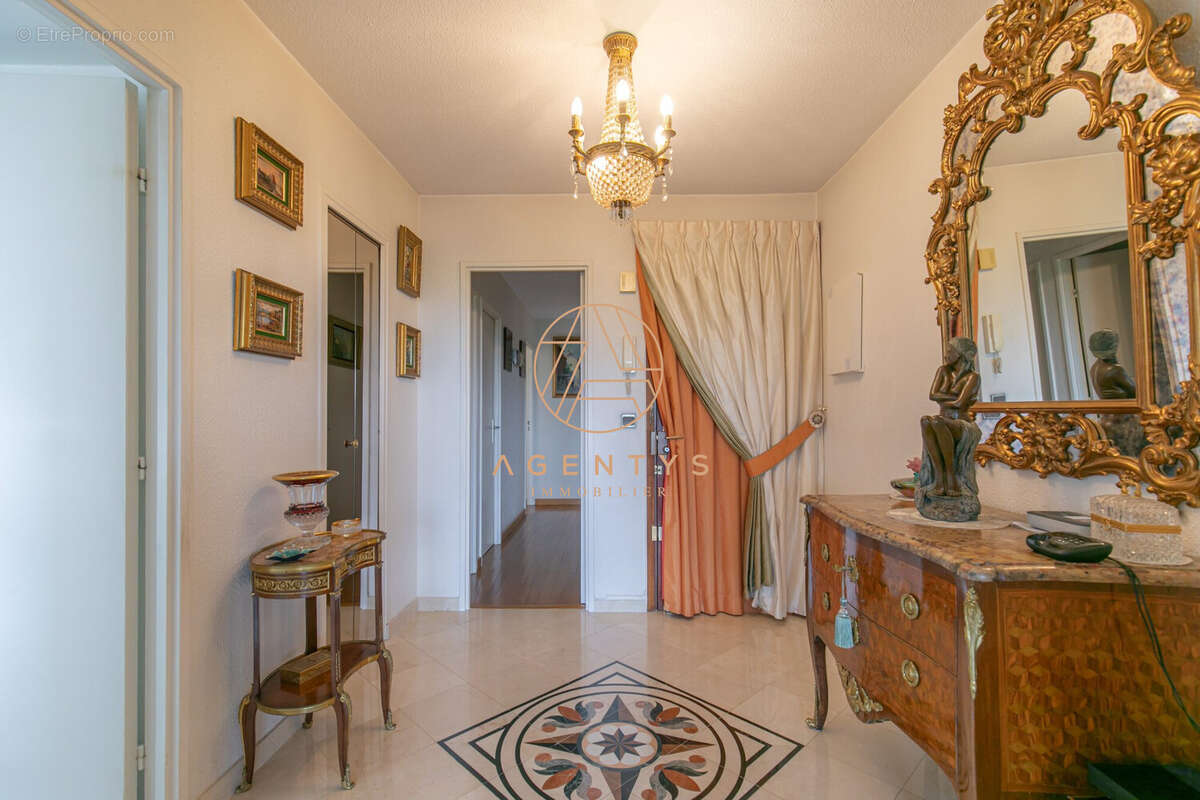 Appartement à SAINT-MAUR-DES-FOSSES