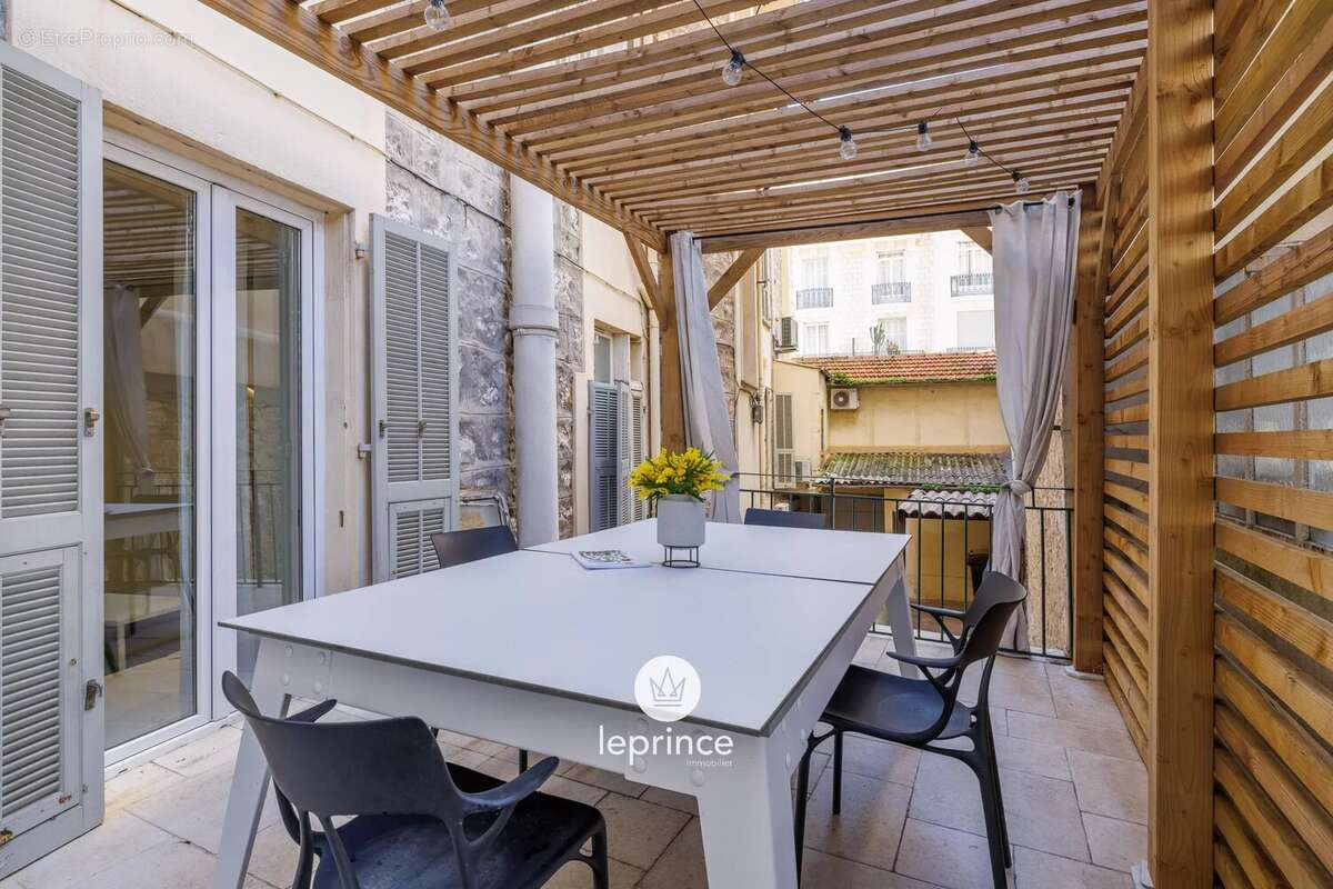 Appartement à NICE