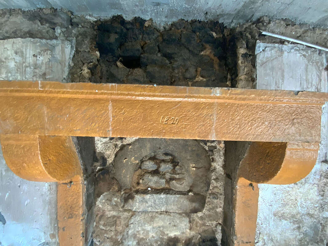 Maison à SAINT-SERNIN-DU-BOIS