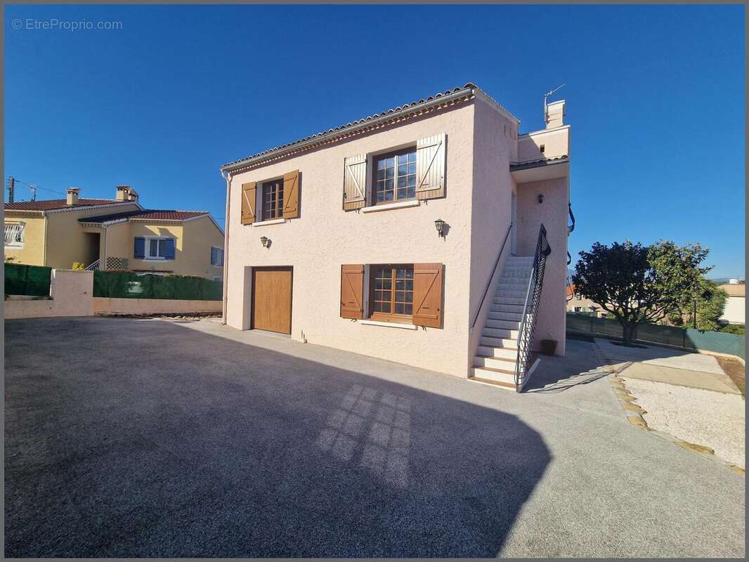 Photo 3 - Maison à LA CRAU