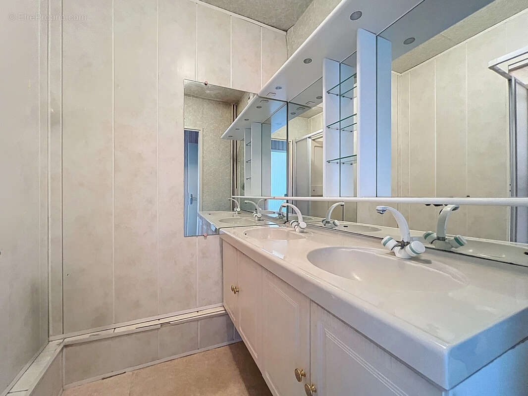Appartement à APT