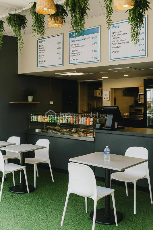 Commerce à VALBONNE