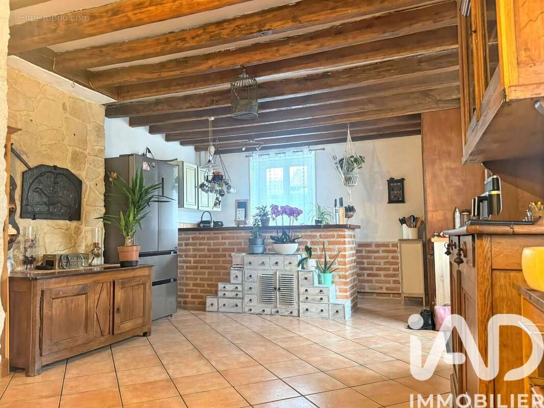 Photo 3 - Maison à VILLENEUVE-LES-BORDES