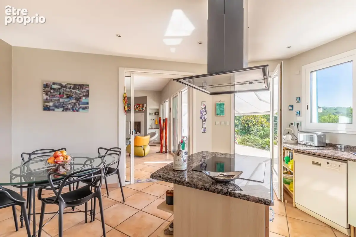 Maison 7 pièces 196 m² à vendre à Bassussarry (64200) - photo 4