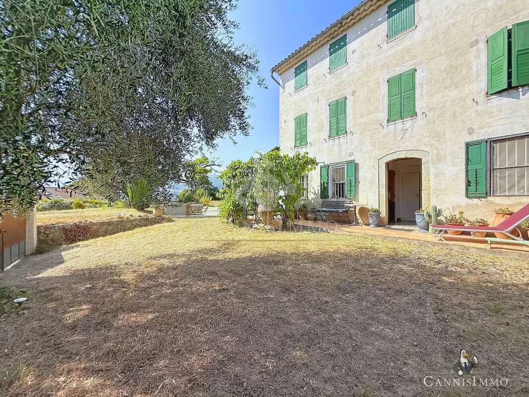 Maison de caractère de 1789 - 8pièces - vue panoramique GRASSE - photo 2