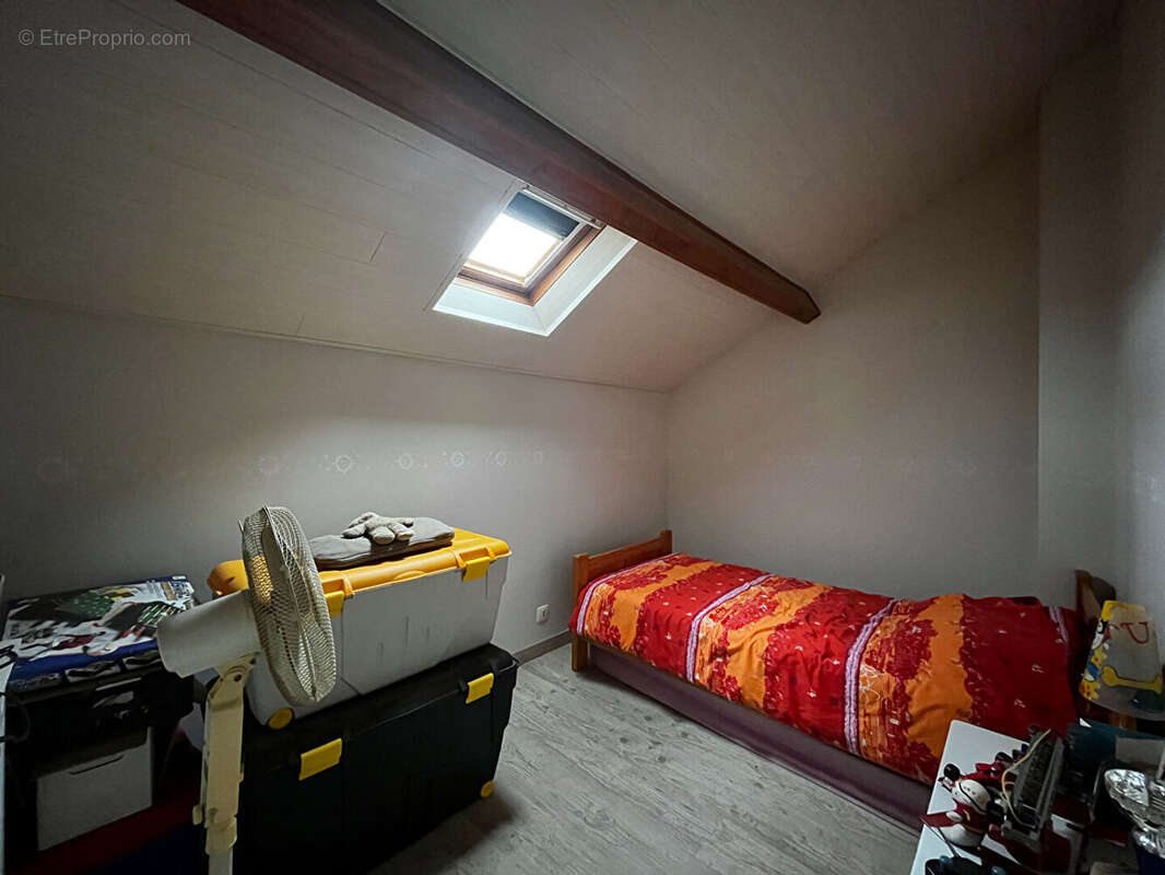 Maison à SAINT-JEAN-DE-SAUVES