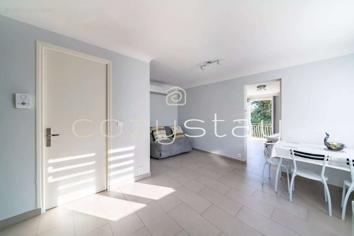 Maison à MANDELIEU-LA-NAPOULE