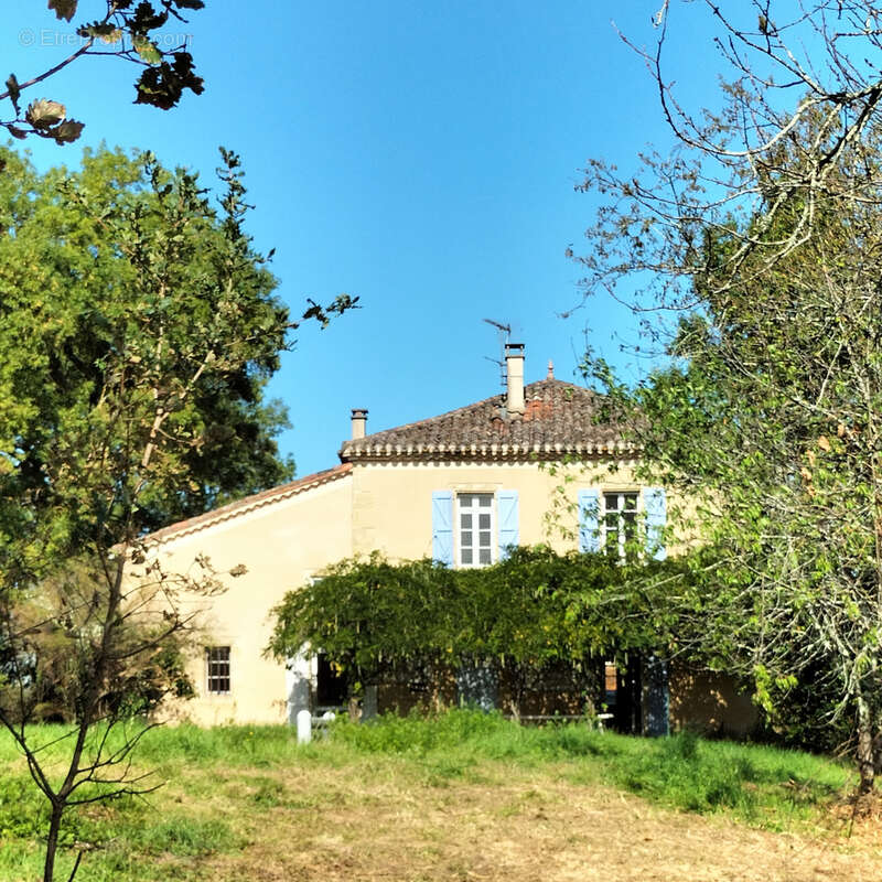 Maison à TACHOIRES