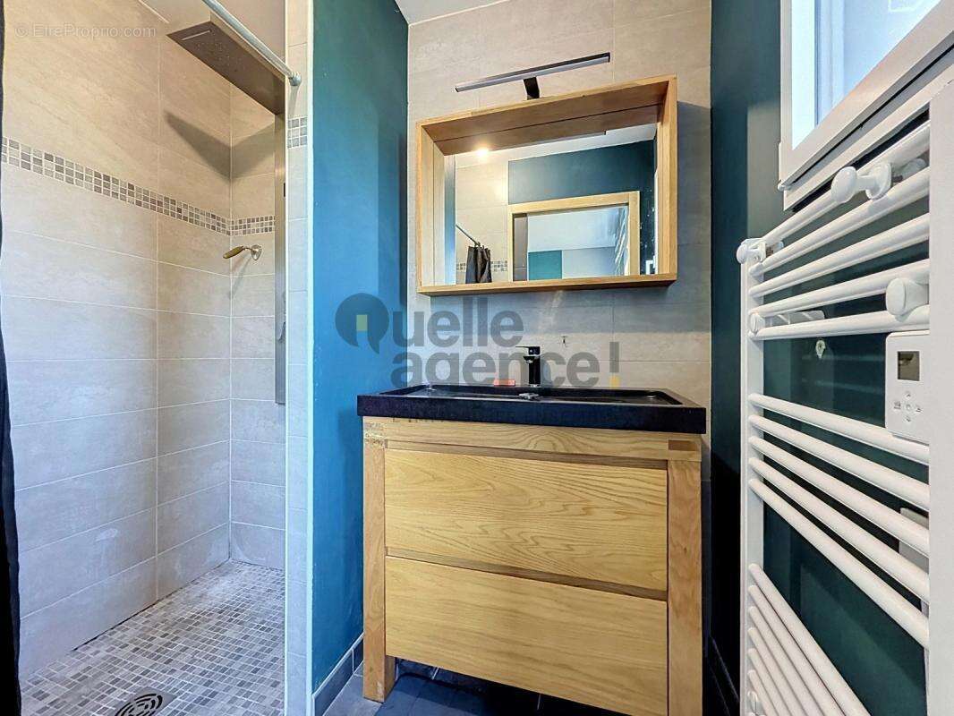 Maison 11 pièces de 230 m2 à Saint-Urbain - photo 10