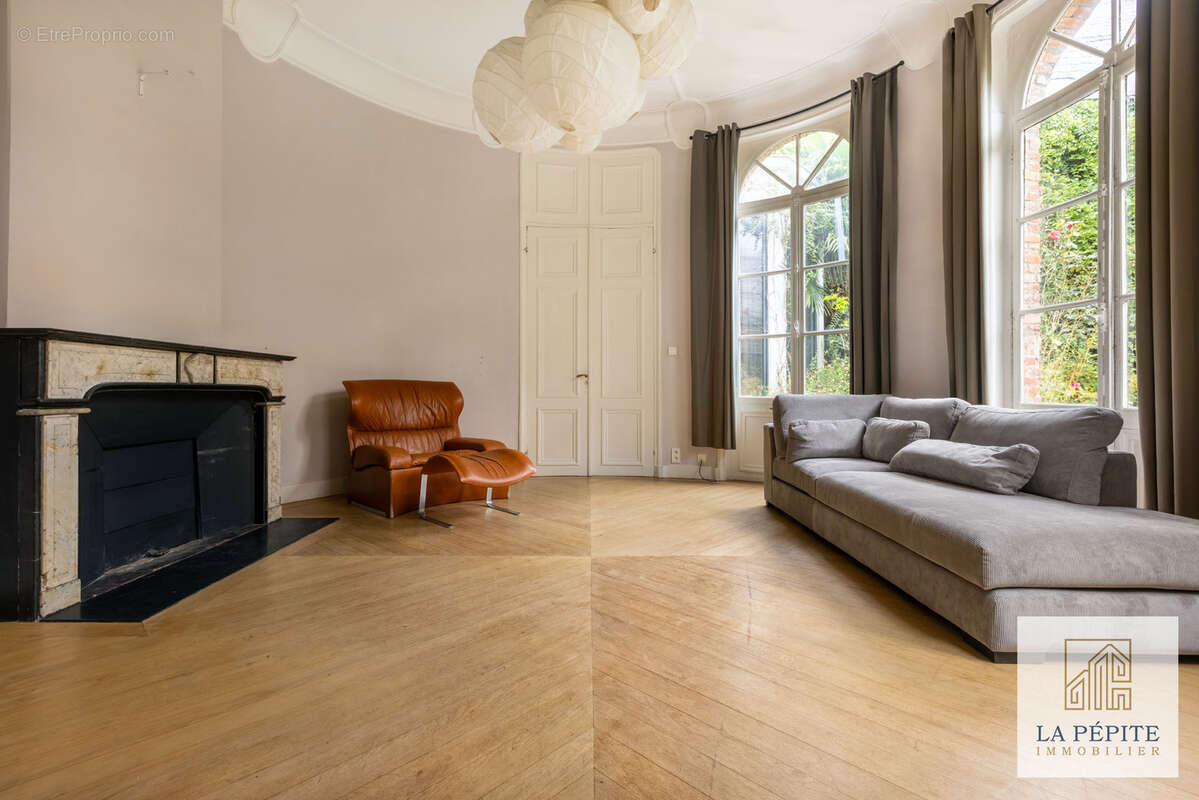 Maison à VALENCIENNES