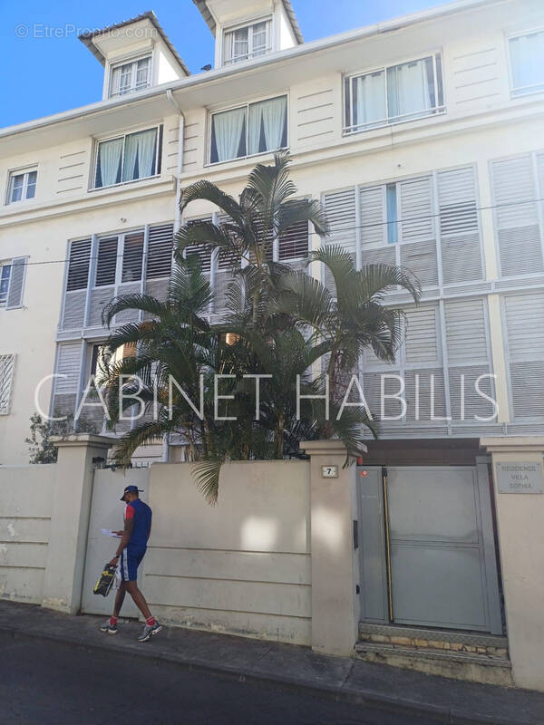 Appartement à SAINT-DENIS
