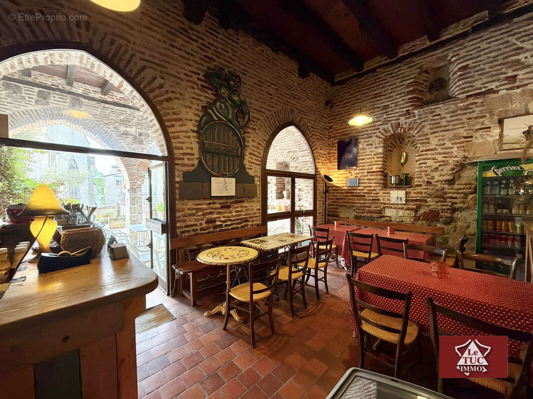 Commerce à PENNE-D'AGENAIS