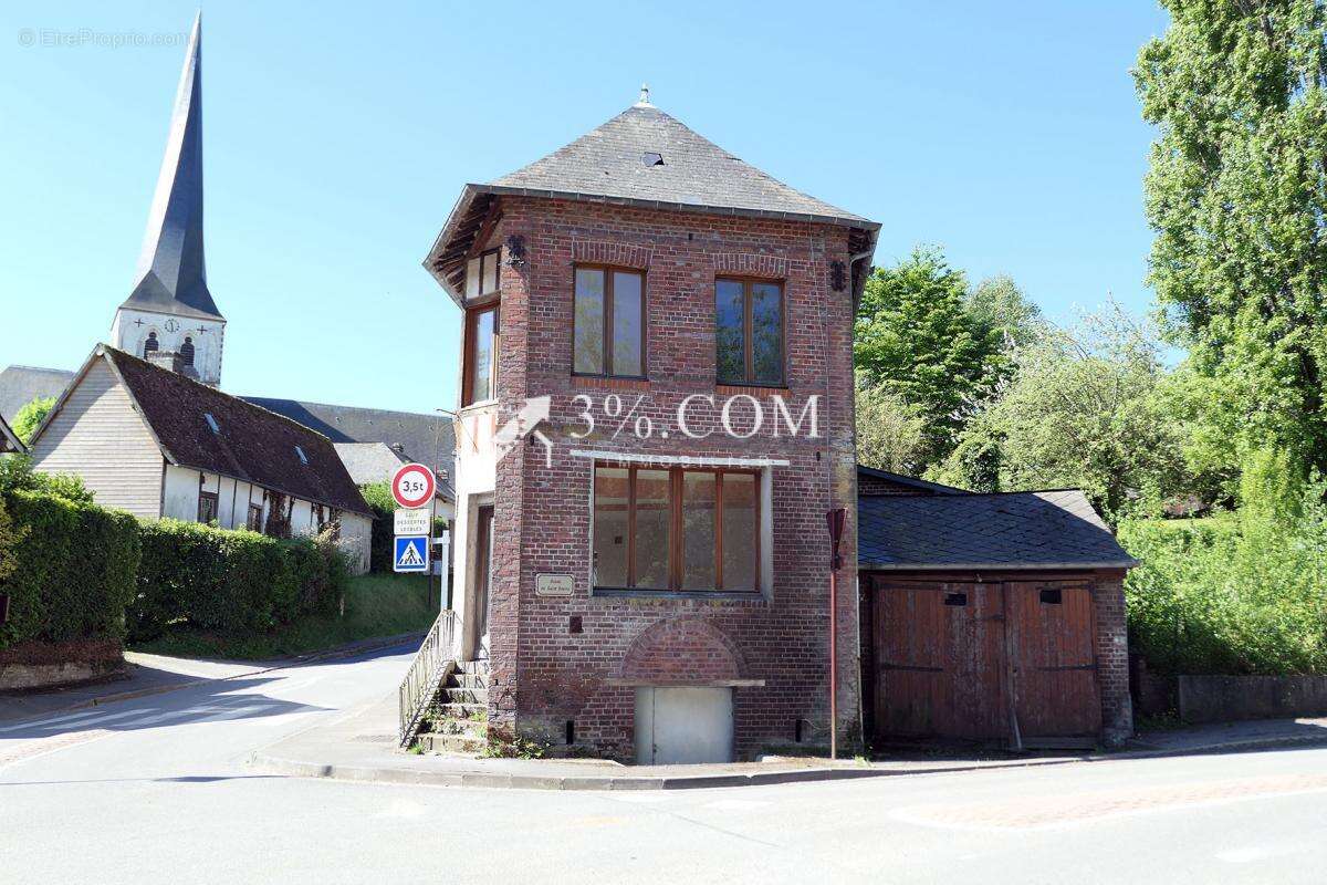 Maison à BURES-EN-BRAY