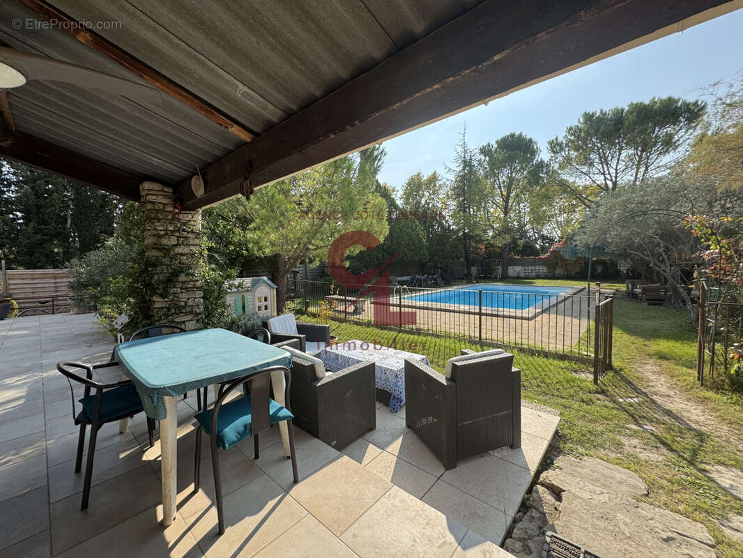 Maison à SAUMANE-DE-VAUCLUSE