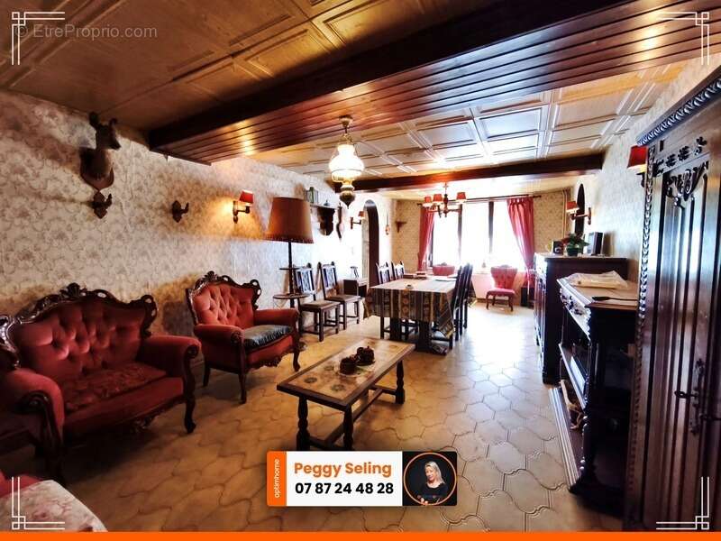 Maison à MONDREPUIS