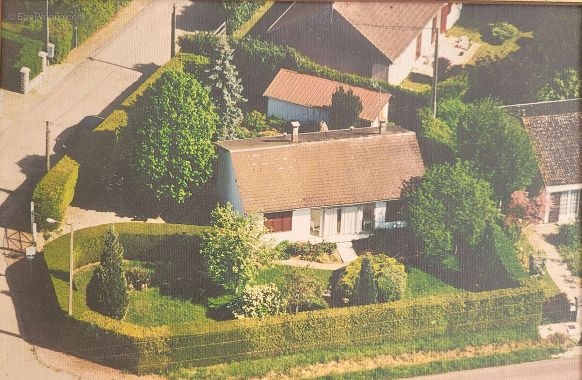 Maison à CHAMBEUGLE