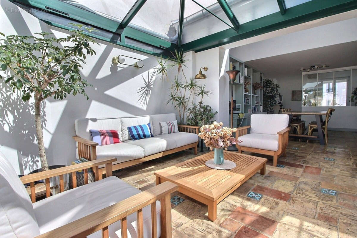 Appartement à ISSY-LES-MOULINEAUX