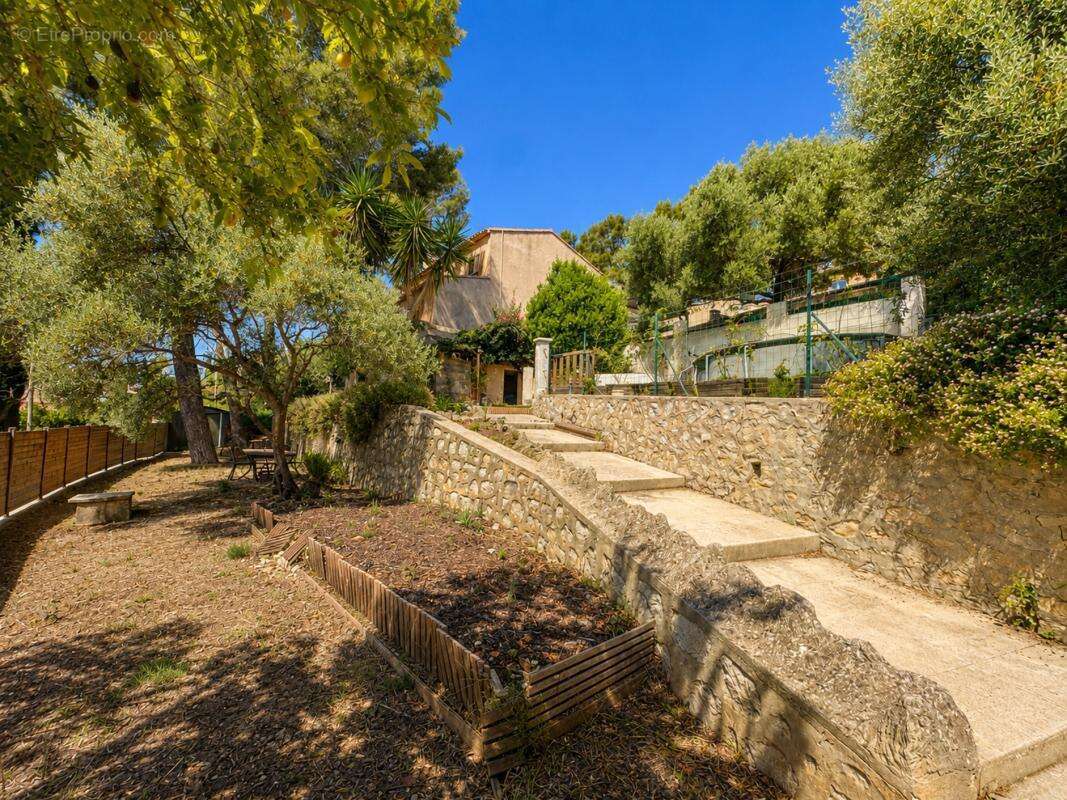 Maison 4 pièces 120 m² à vendre à La Seyne-Sur-Mer (83500) - photo 5
