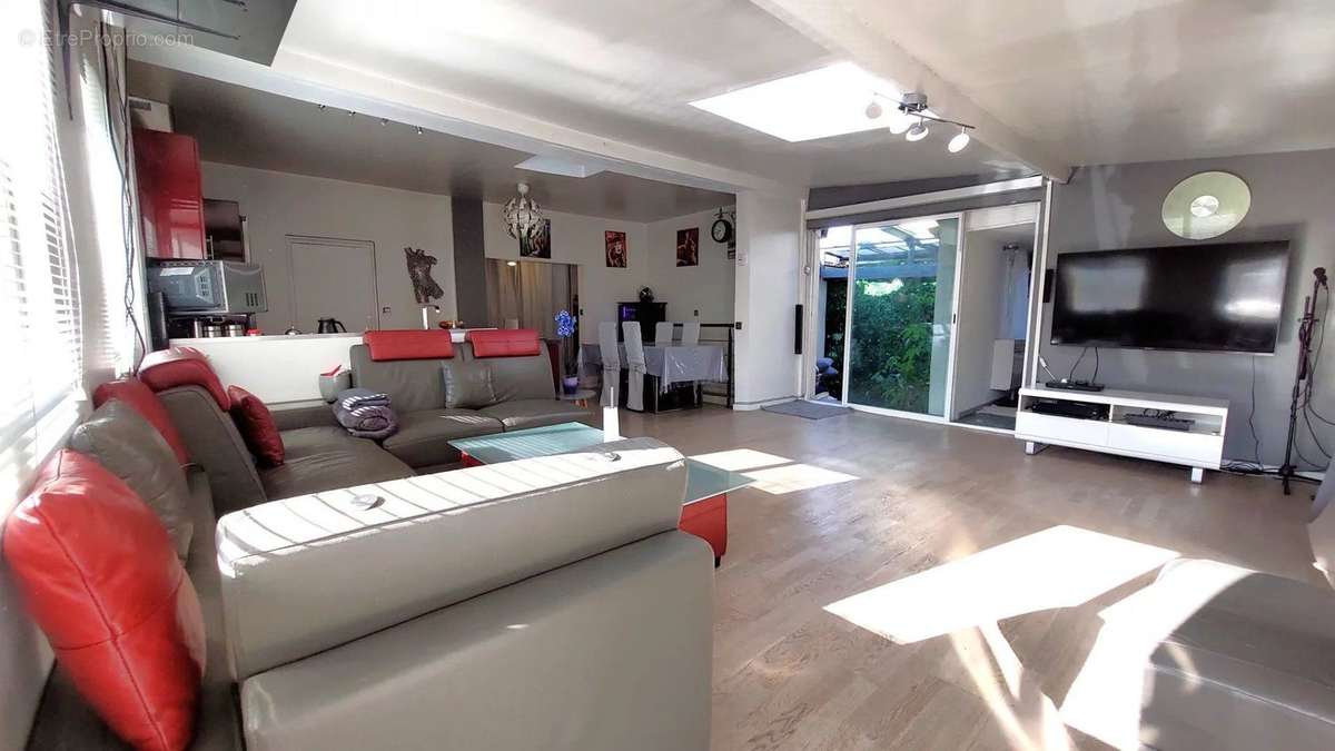 Maison à LIVRY-GARGAN