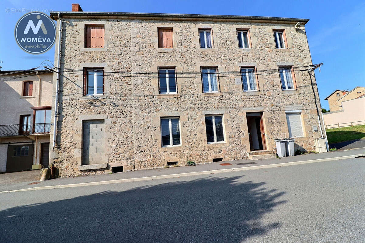 Appartement à DUNIERES