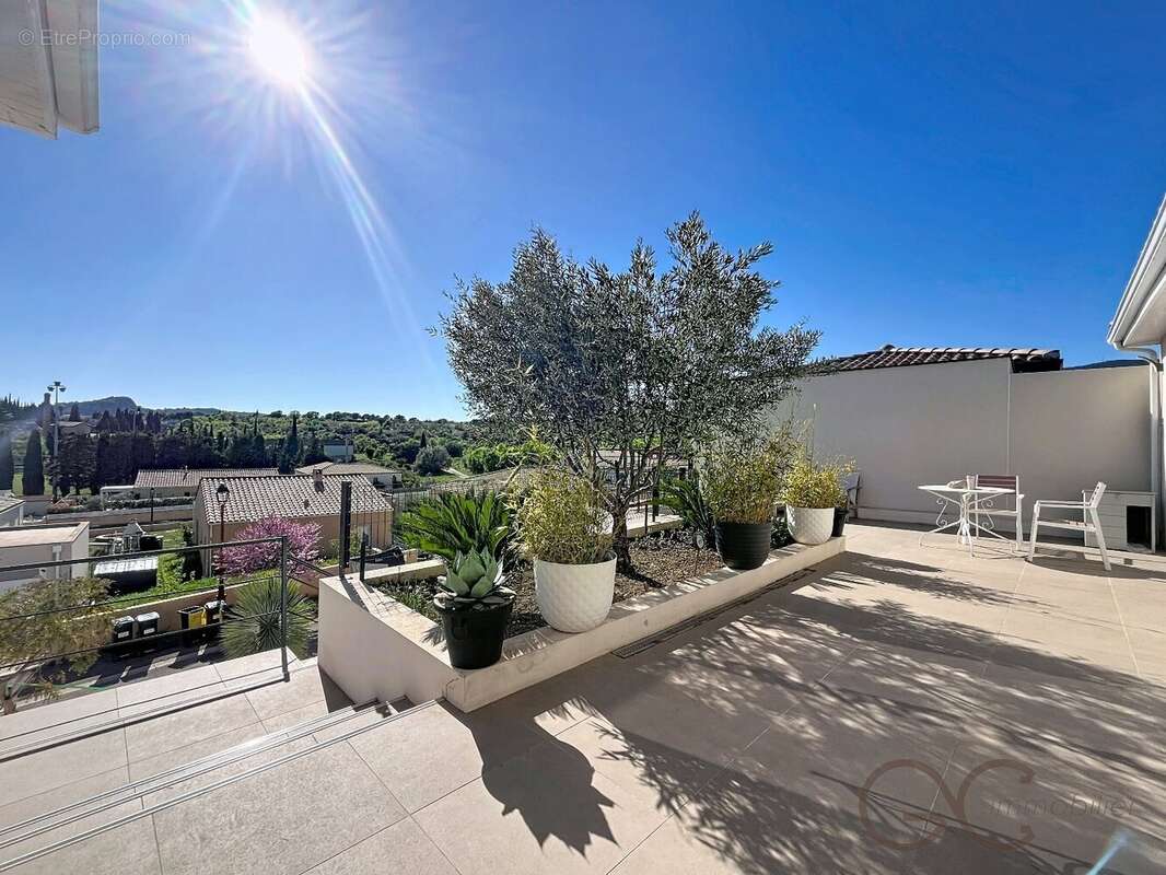 Maison à SAINT-CHINIAN