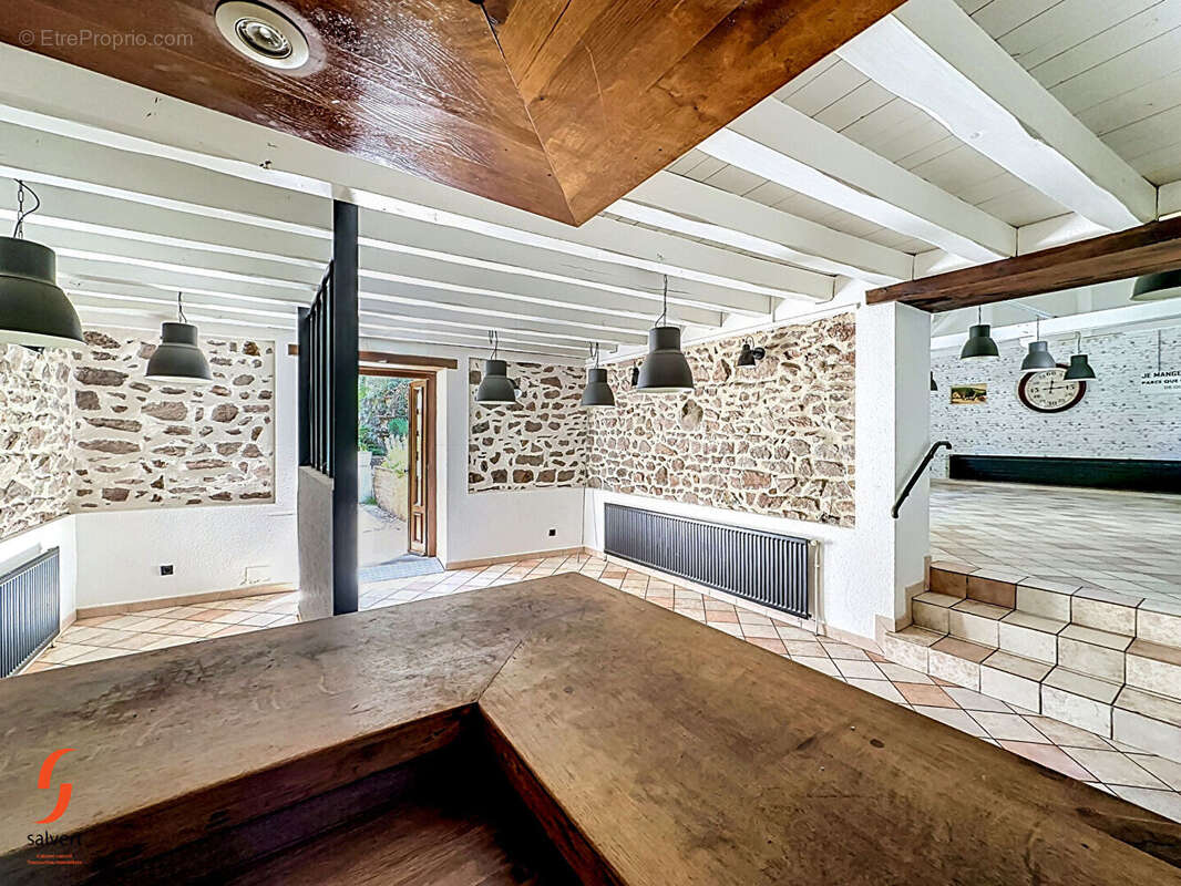 Maison à NERIS-LES-BAINS