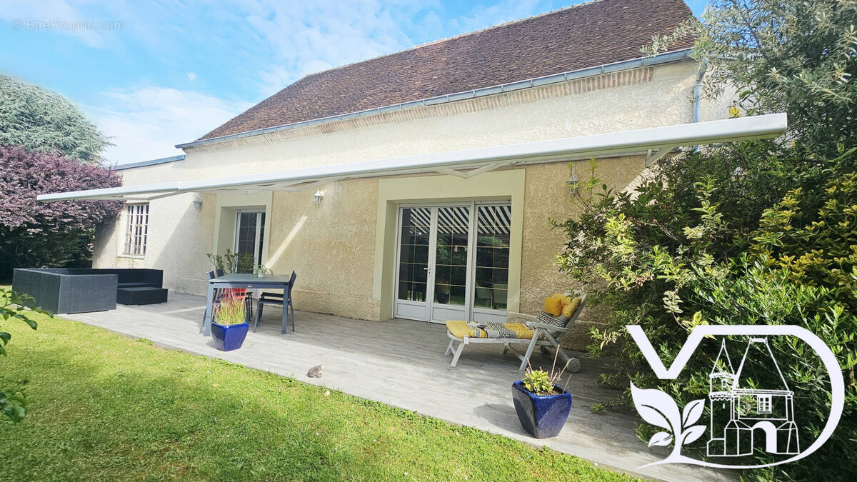 Maison à BRESLES