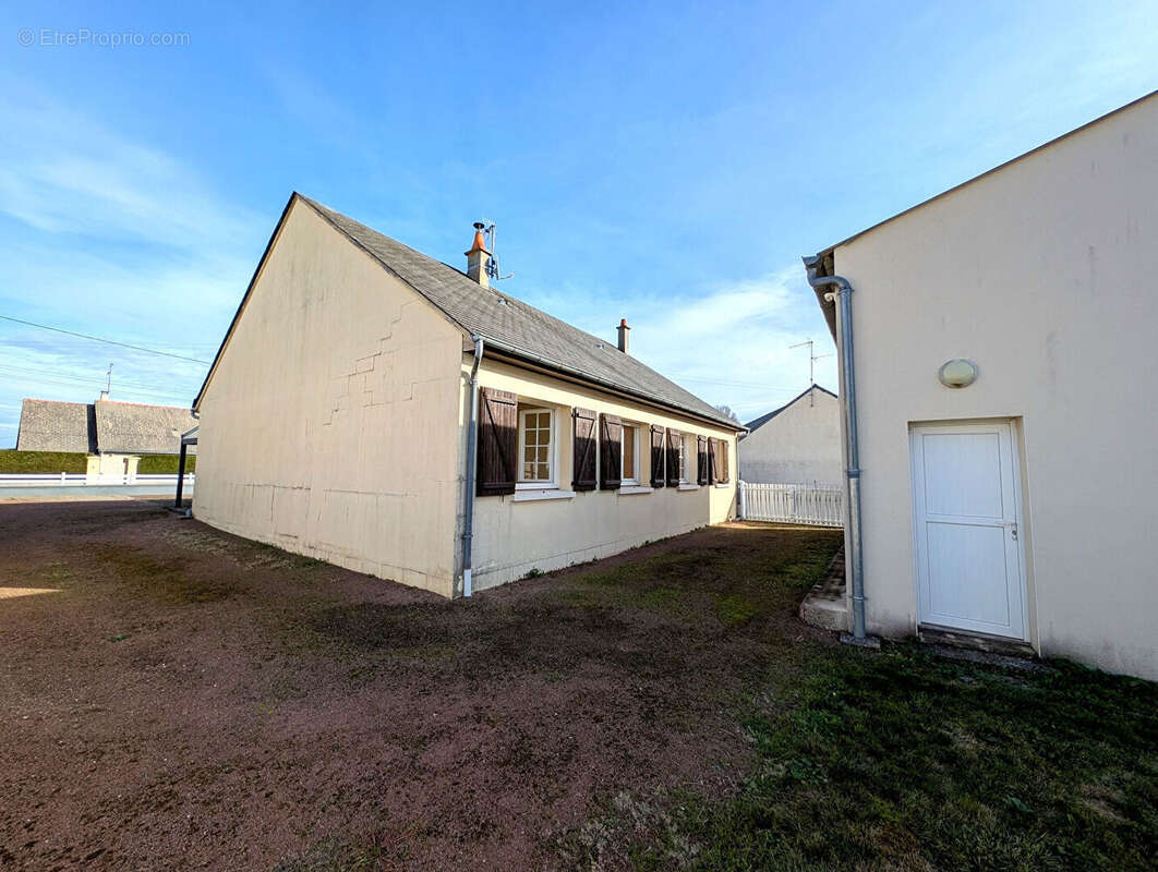 Maison à DOUE-LA-FONTAINE