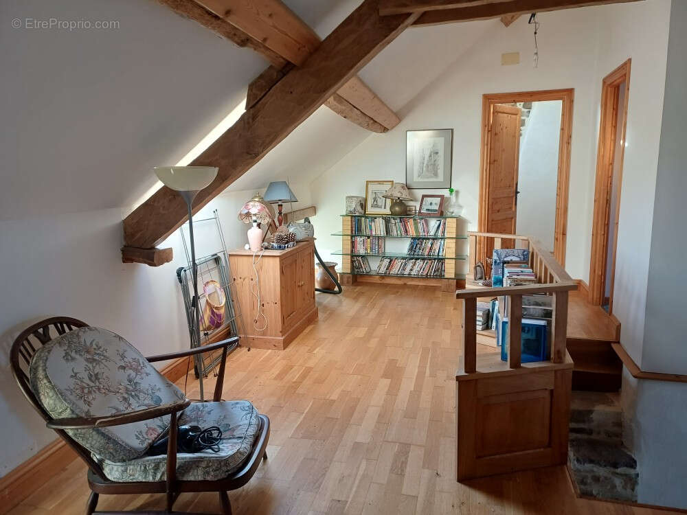 Maison à NEUVILLE-EN-BEAUMONT