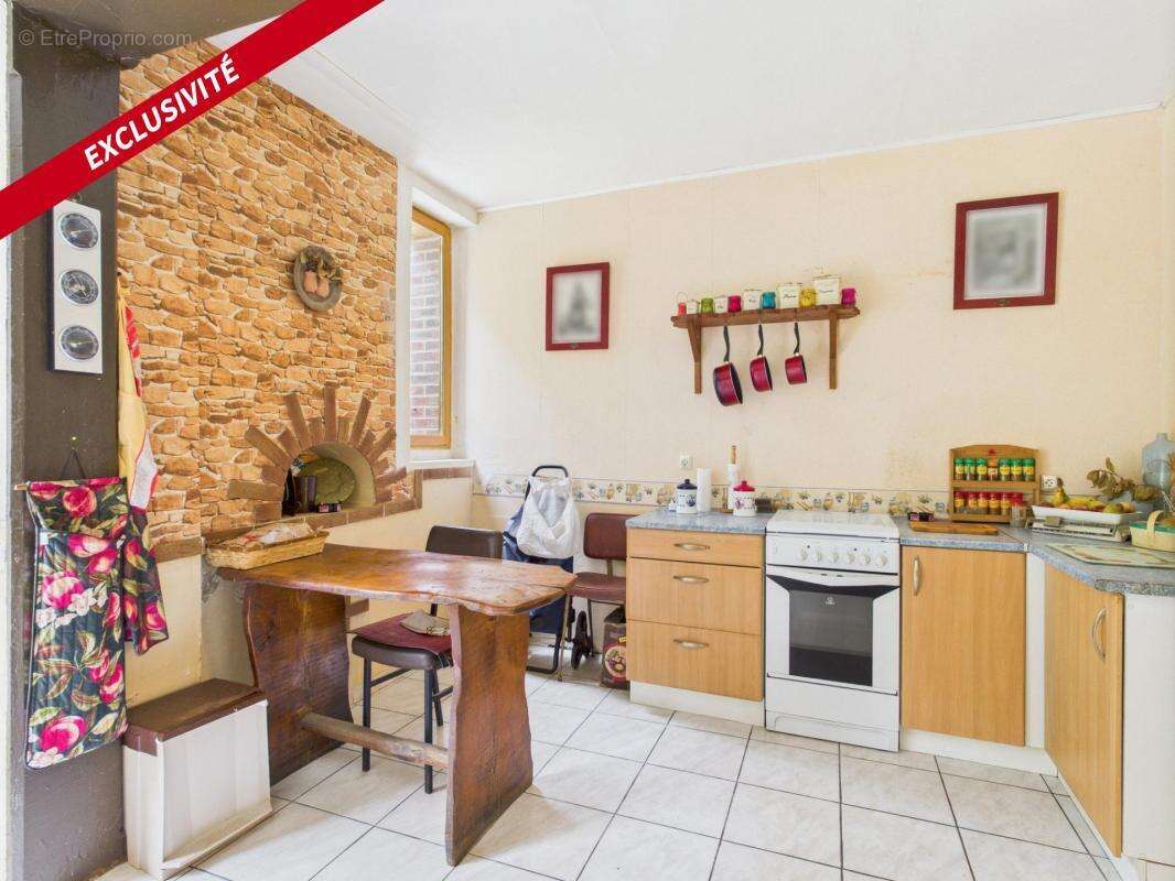 Maison à RIGNY-LE-FERRON