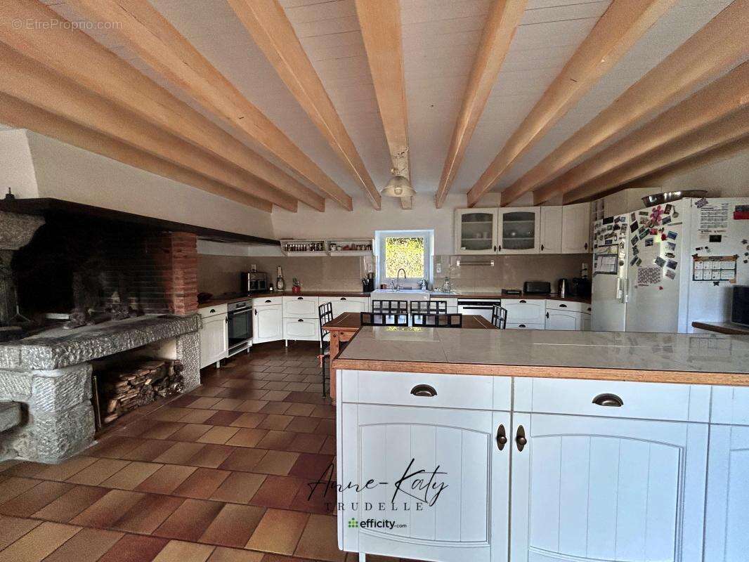 Maison à SAINTE-FLAIVE-DES-LOUPS