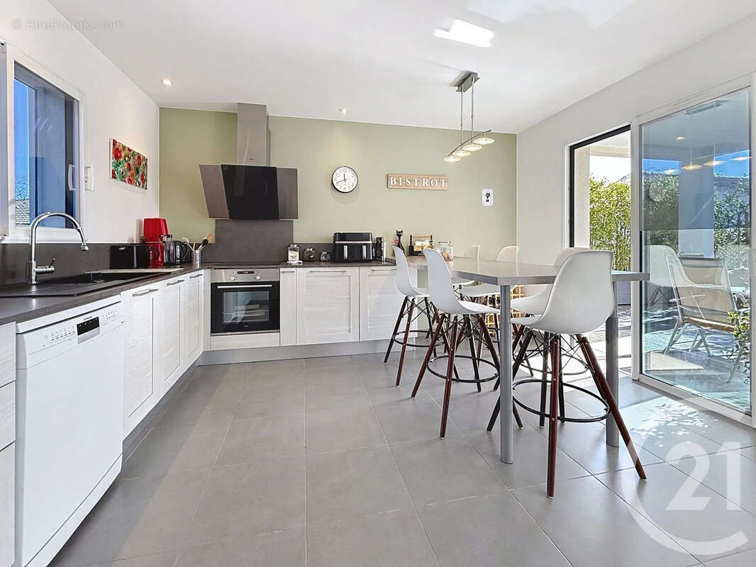 Maison à SANTA-MARIA-POGGIO