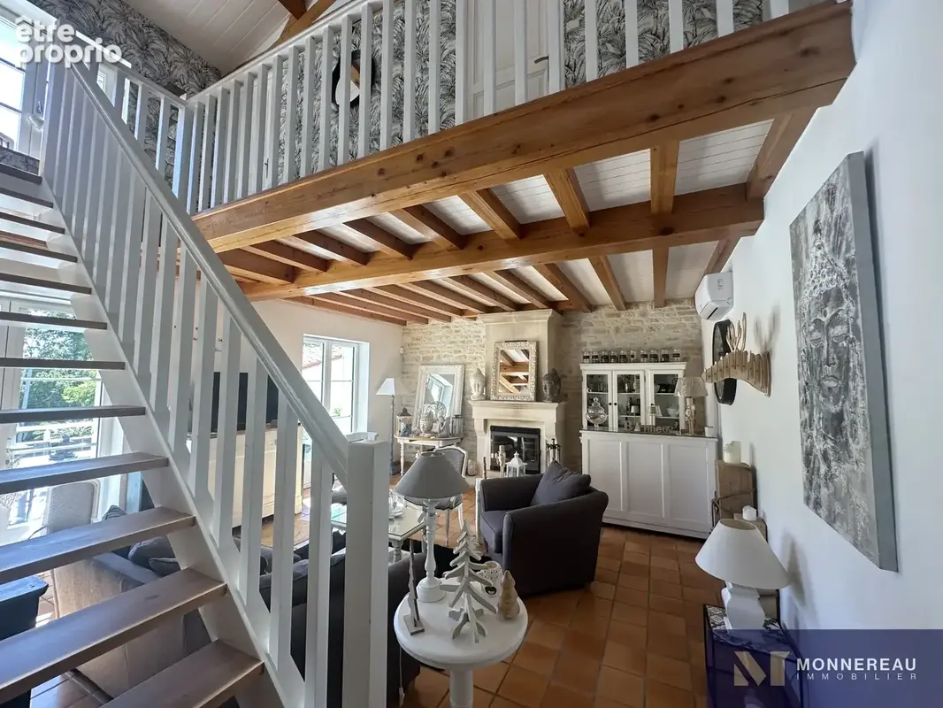 Magnifique maison de caractere avec piscine a saintes - photo 12