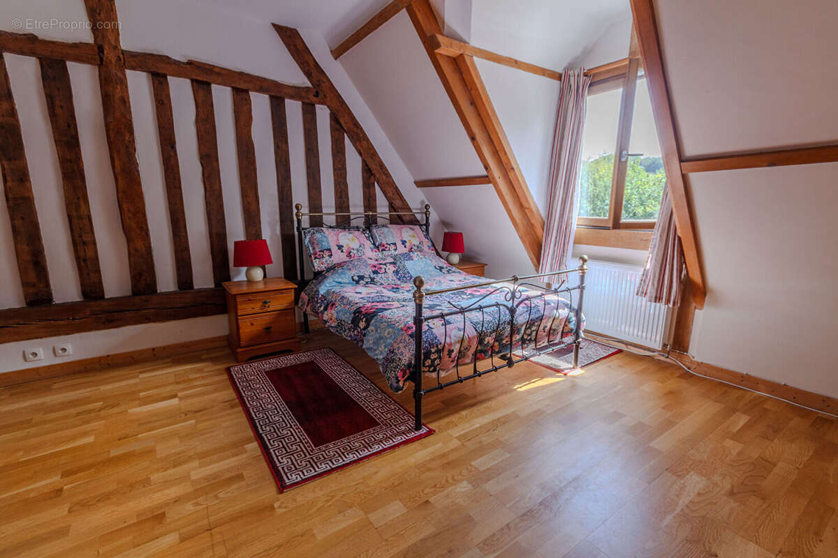 Manche : Maison en pierre de 3 chambres avec studio, écuries et terrain. - photo 12