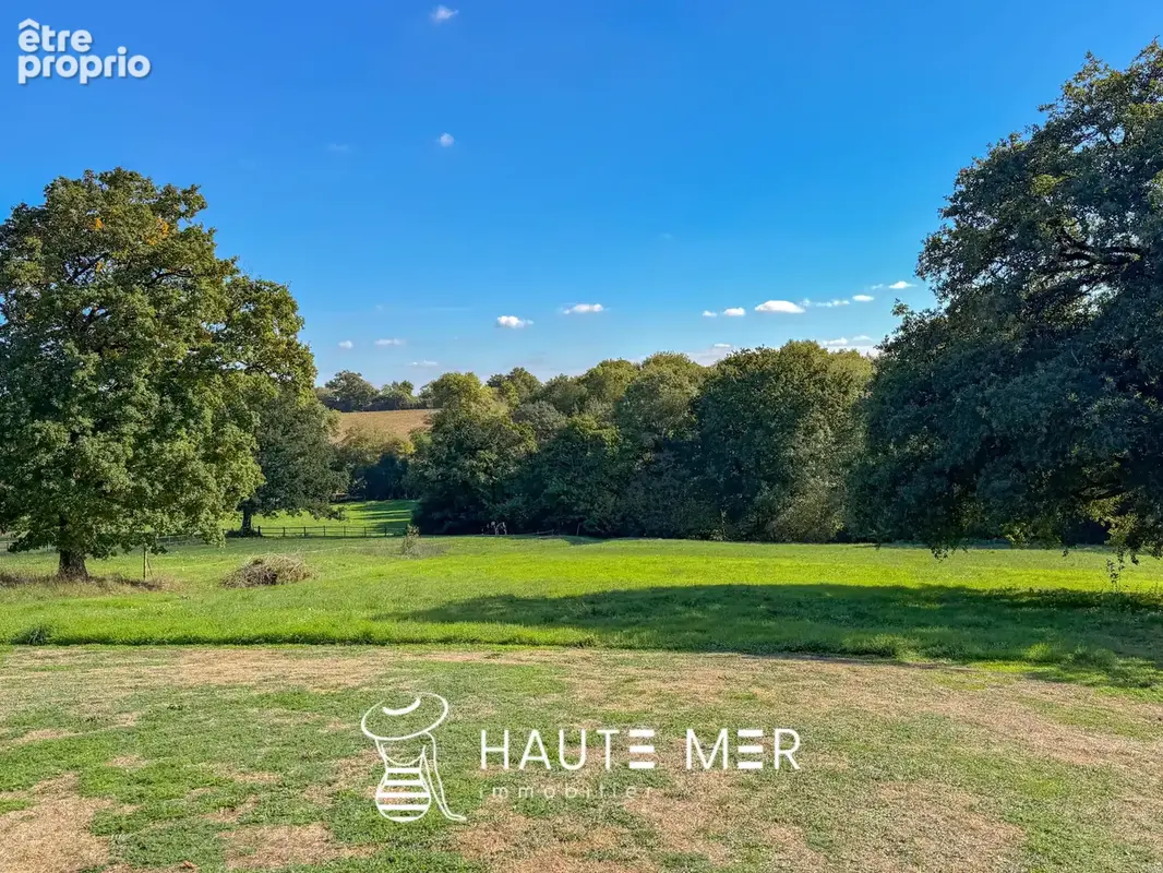 CHÊNE - Maison contemporaine lovée dans un écrin de verdure - photo 11