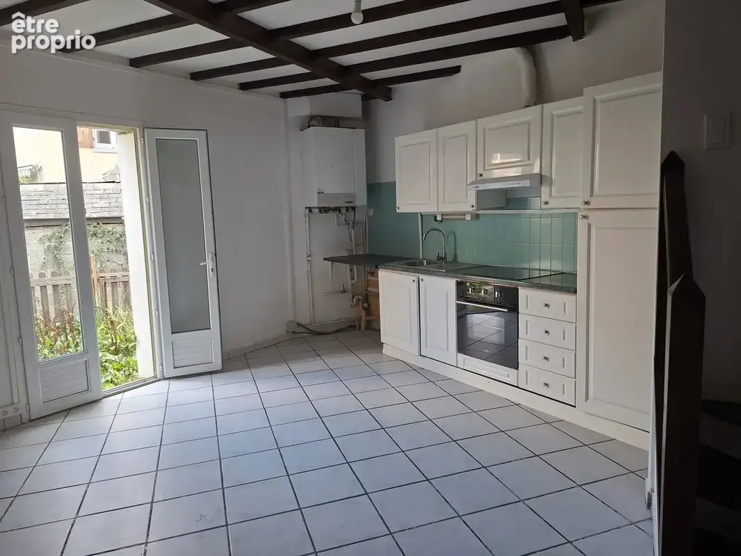 Ref.1342 maison de ville  avec cour dans l'hypercentre - photo 1