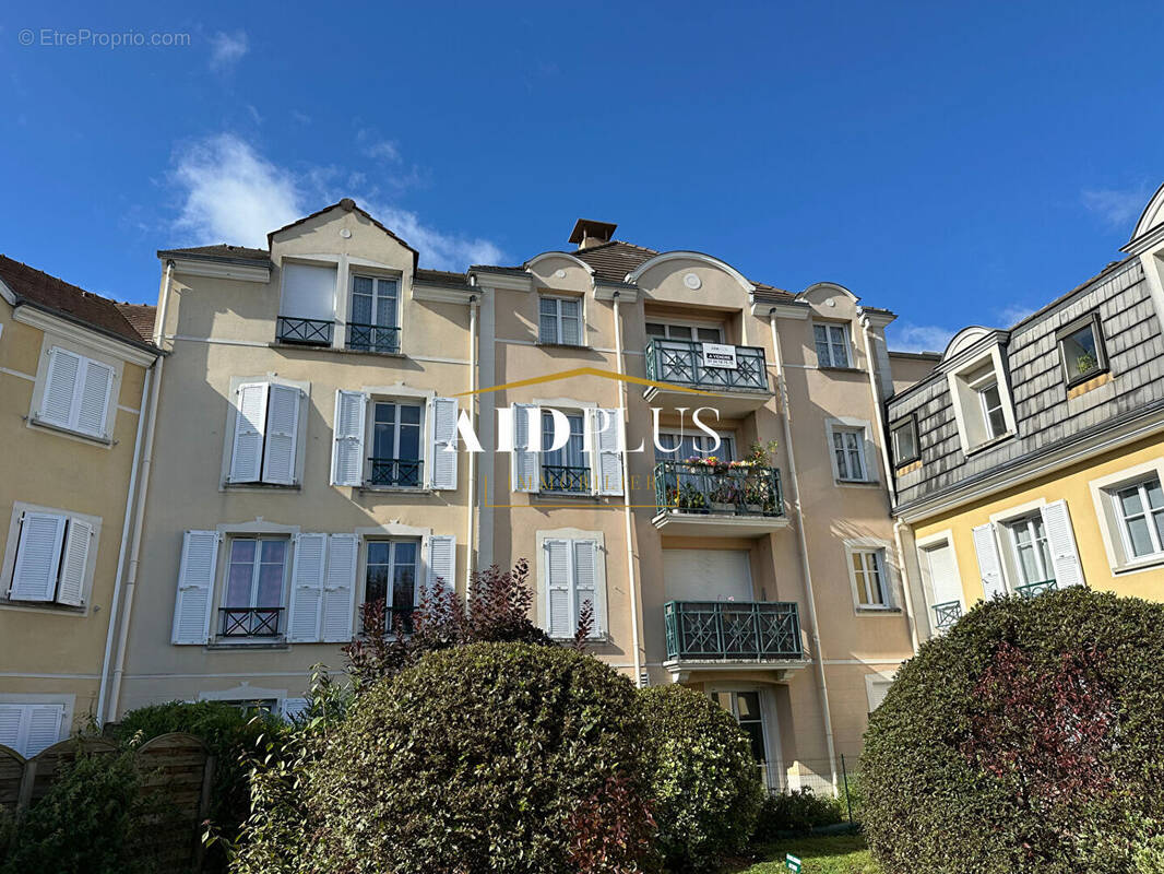 Appartement à LE PLESSIS-BOUCHARD