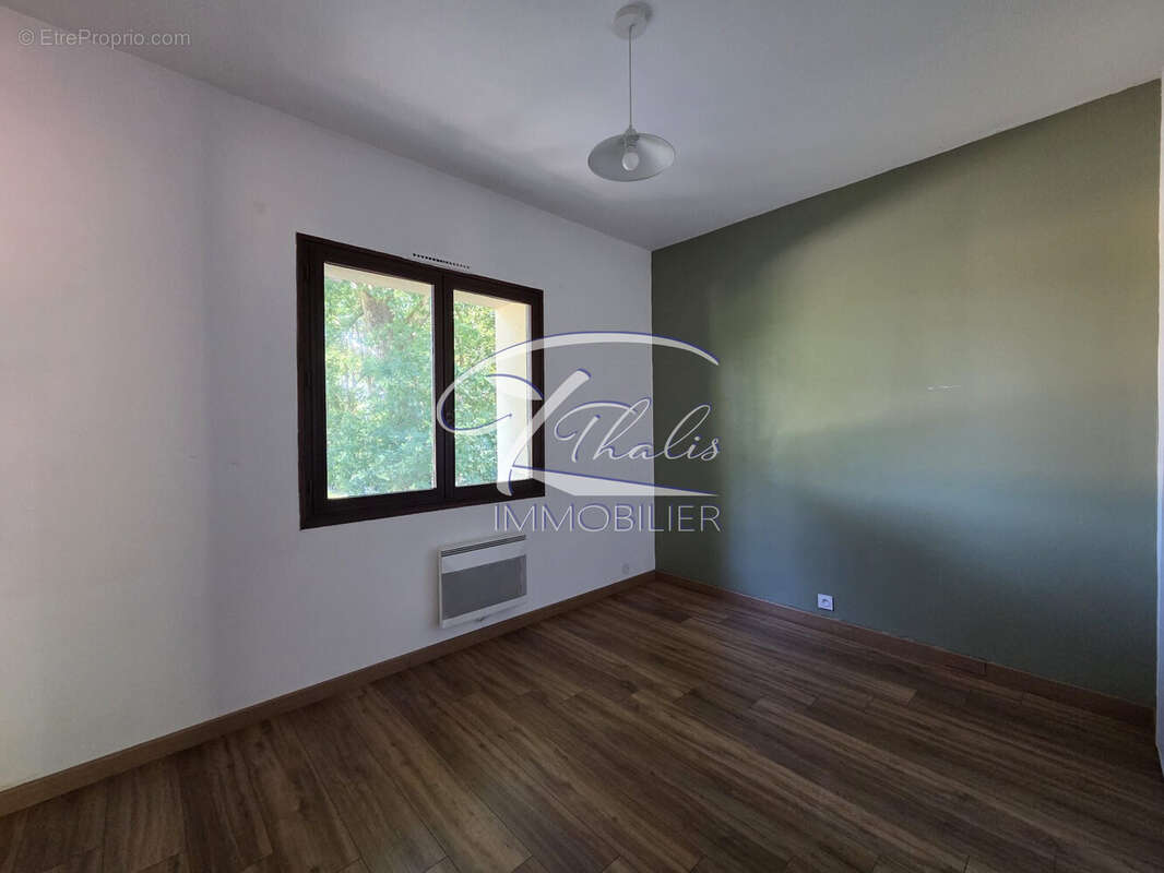 Maison 242 m² à Bonnetan  - photo 7