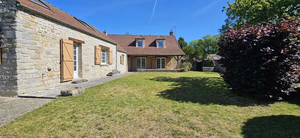 Maison à LA FERTE-ALAIS