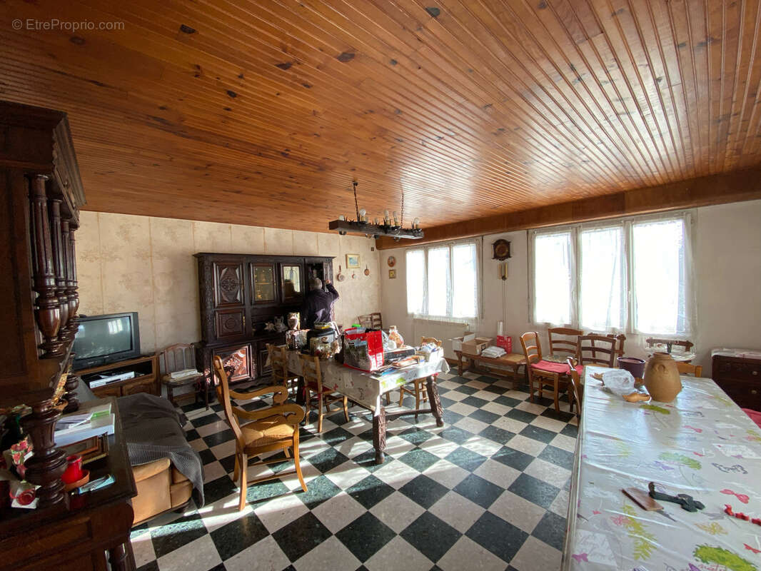 Maison à FOURCIGNY