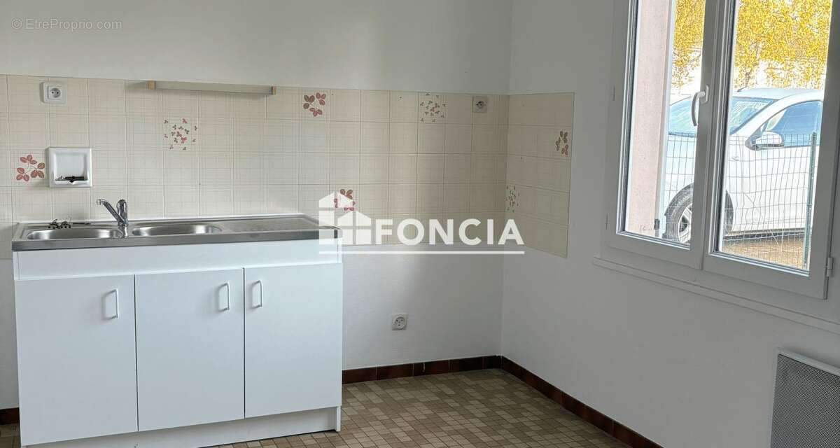 Maison à LES BORDES