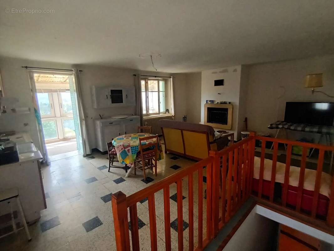 Maison 94 m² à Montcenis  - photo 6
